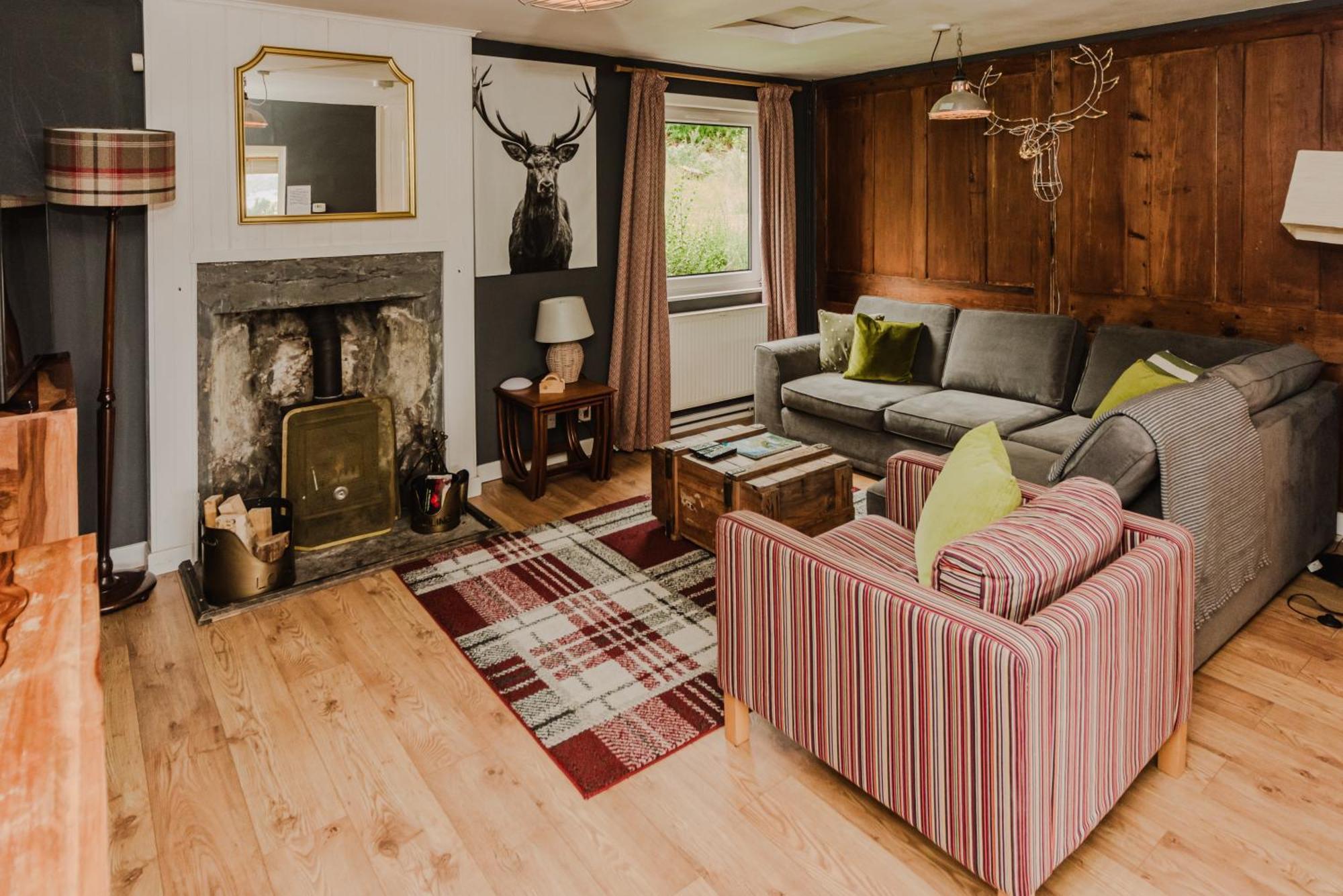 Villa Old Kyle Farm - Stunning Views - 2 Mins From Skye Bridge Kyleakin Exterior foto