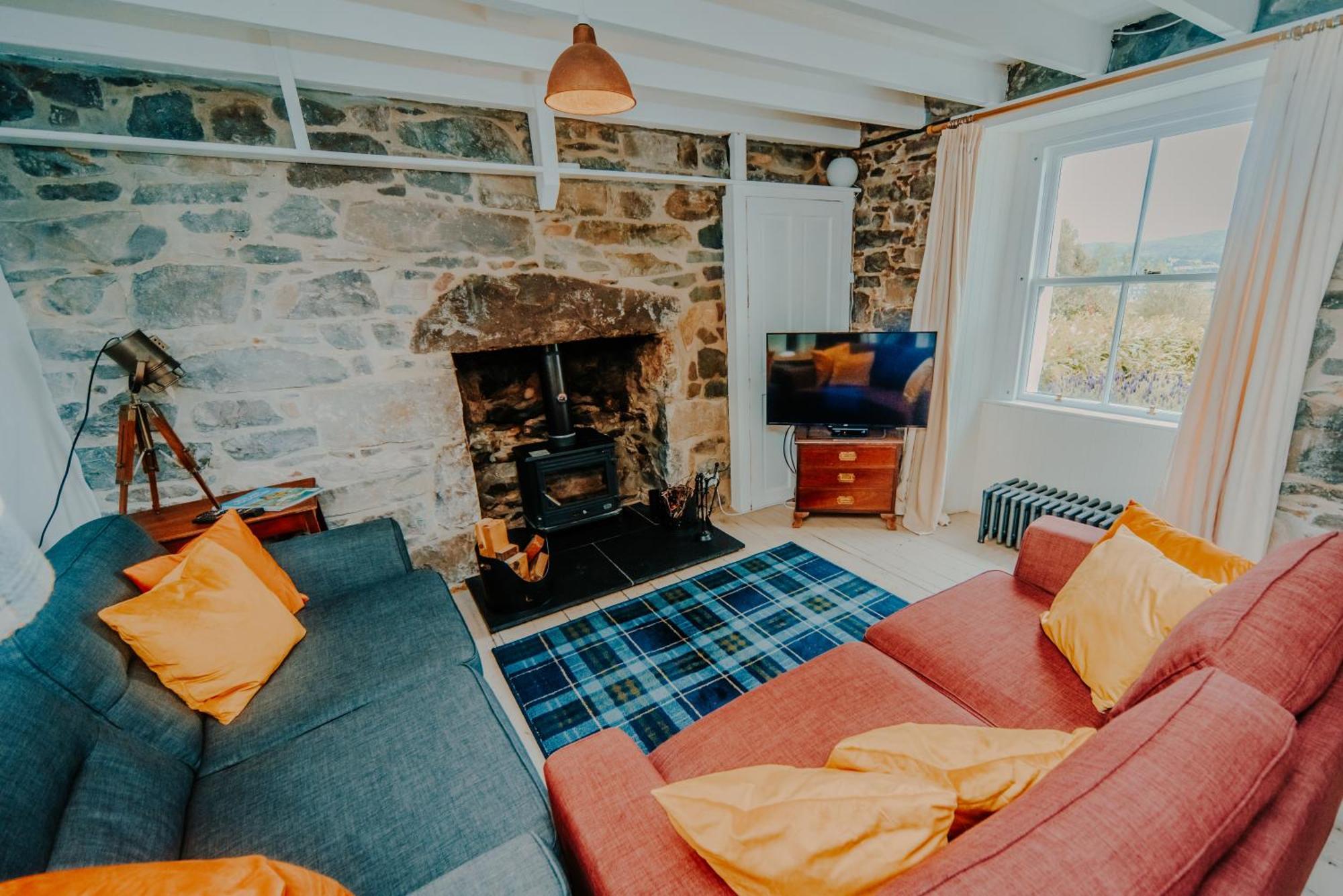 Villa Old Kyle Farm - Stunning Views - 2 Mins From Skye Bridge Kyleakin Exterior foto